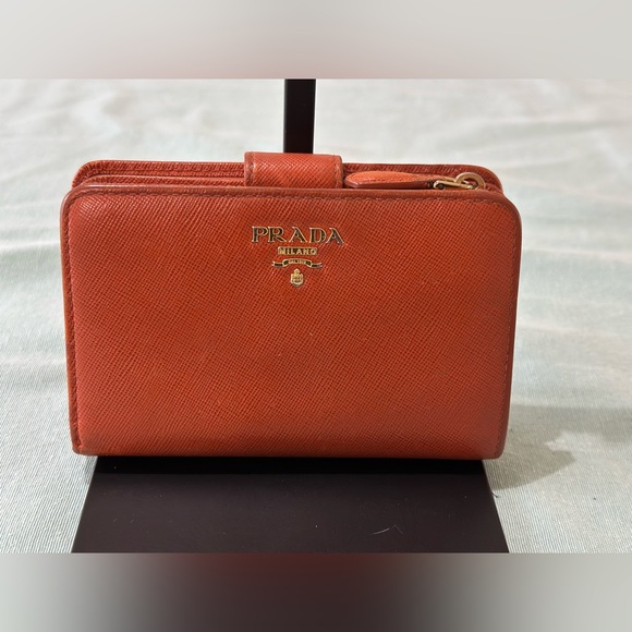 Authentic Prada Saffiano Leather Wallet in Orange - Picture 1 of 9